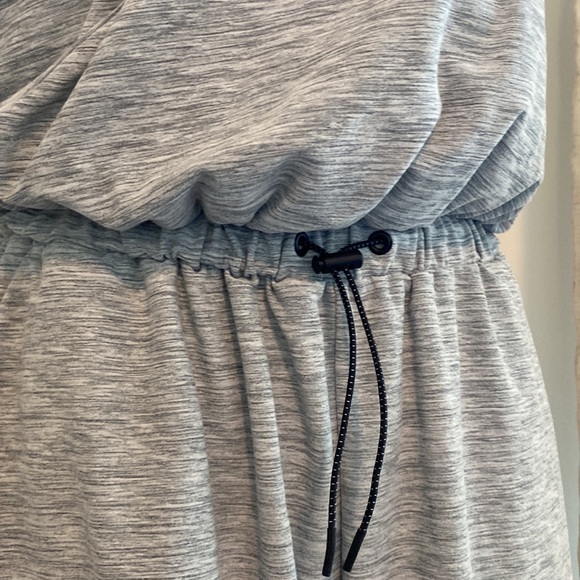 Old Navy active romper - Picture 2 of 4